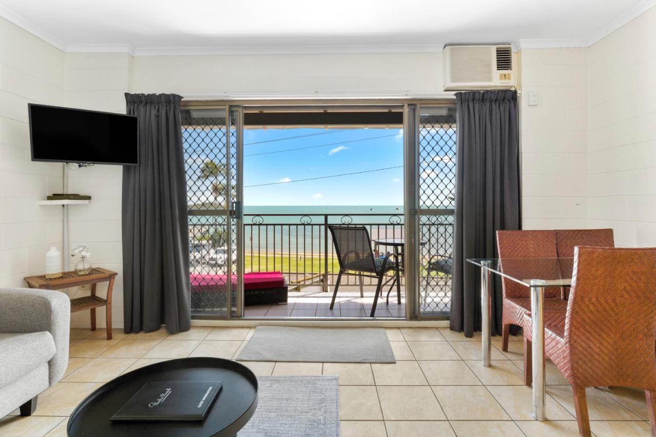 Whitsunday Waterfront Apartments Ерлі-Біч Екстер'єр фото
