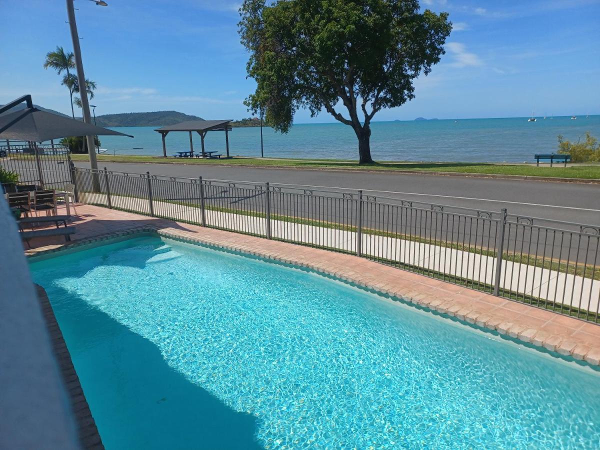 Whitsunday Waterfront Apartments Ерлі-Біч Екстер'єр фото