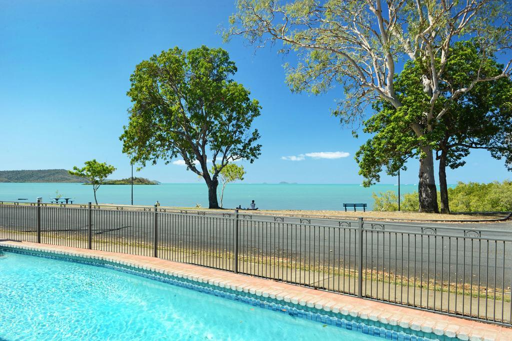 Whitsunday Waterfront Apartments Ерлі-Біч Екстер'єр фото