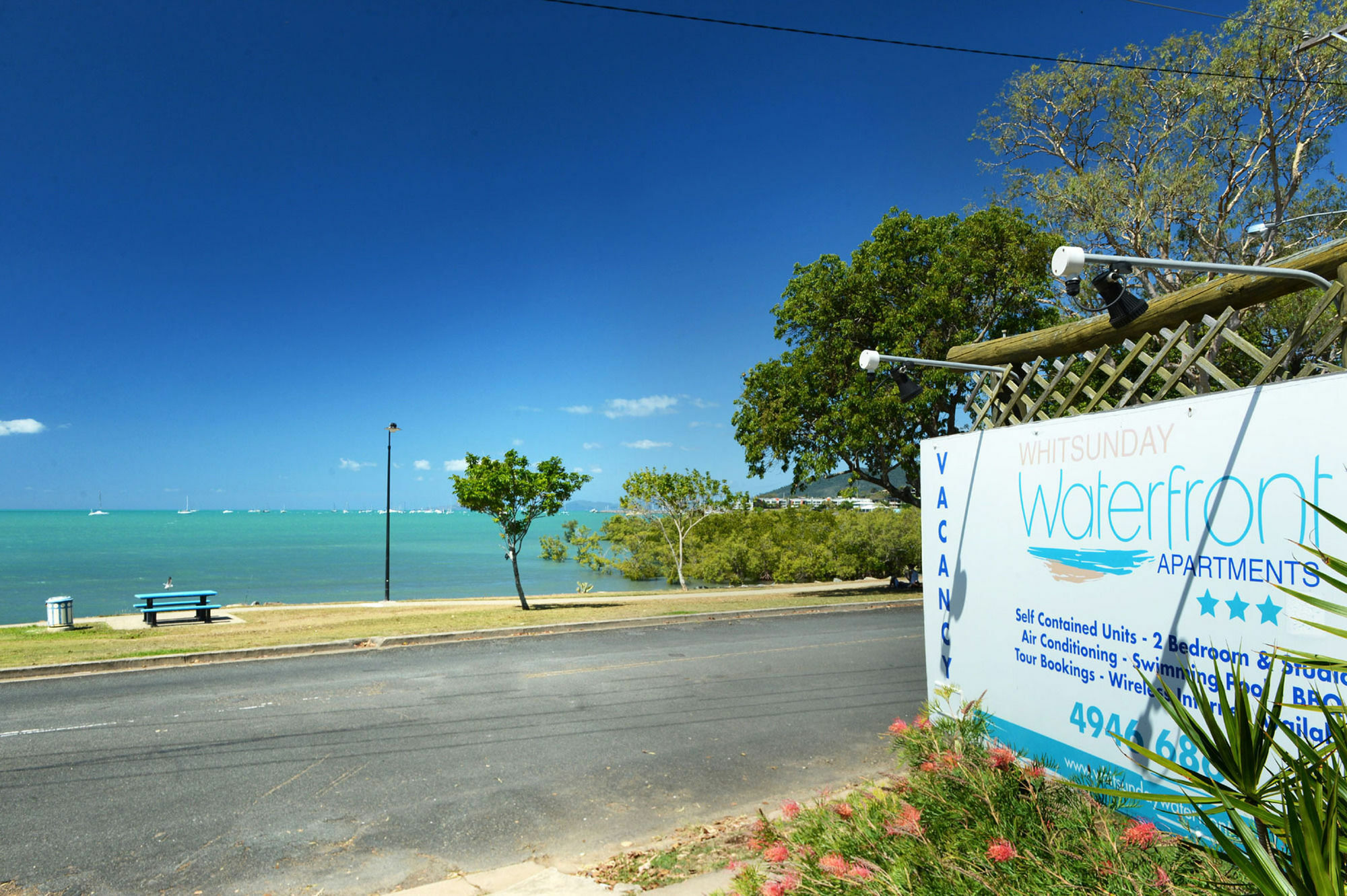 Whitsunday Waterfront Apartments Ерлі-Біч Екстер'єр фото